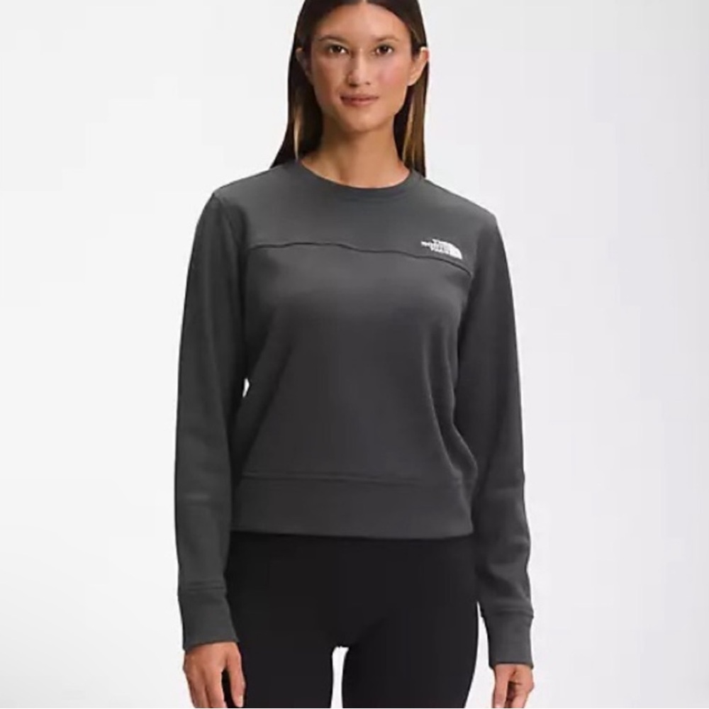 The North Face Women's Gray Long Sleeve Tee